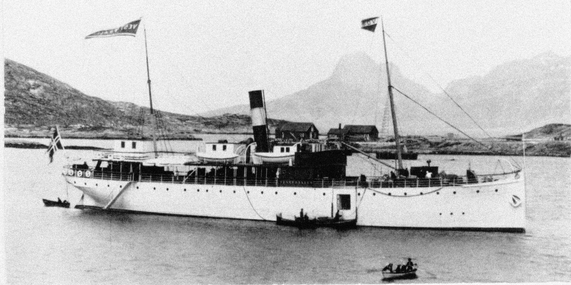 2 juli 1893 första Hurtigrutens skepp DS Vesteraalen lämnade Trondheim på sin jungfruresa