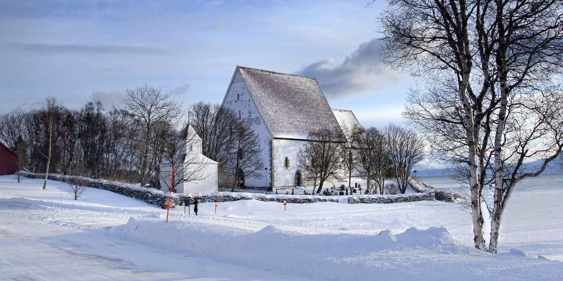Trondenes kyrka på vintern